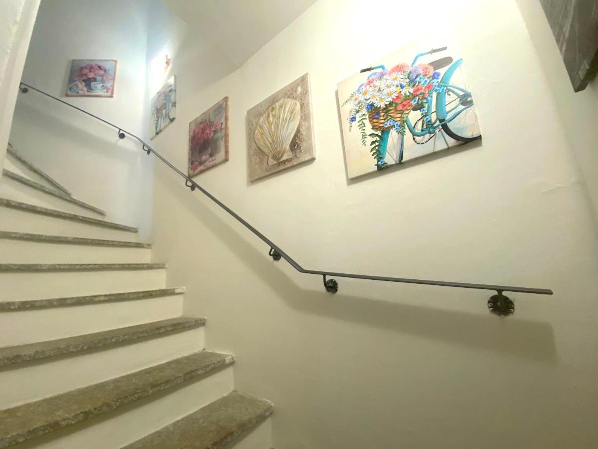 圣特奥多罗La Coccinella Al Mare住宿加早餐旅馆 外观 照片