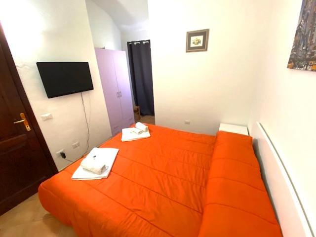 圣特奥多罗La Coccinella Al Mare住宿加早餐旅馆 外观 照片